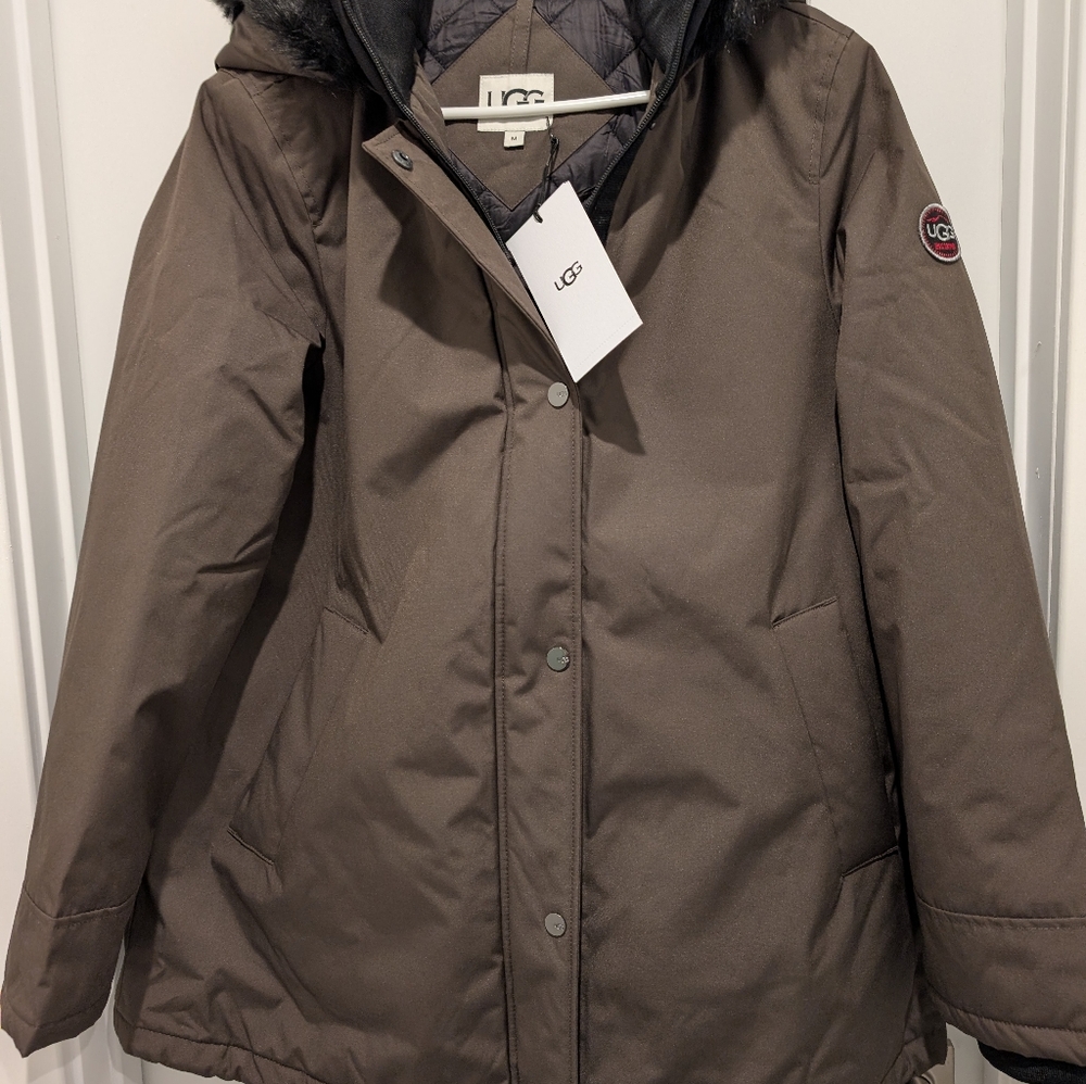 UGG BERNICE PARKA Olive M NWT